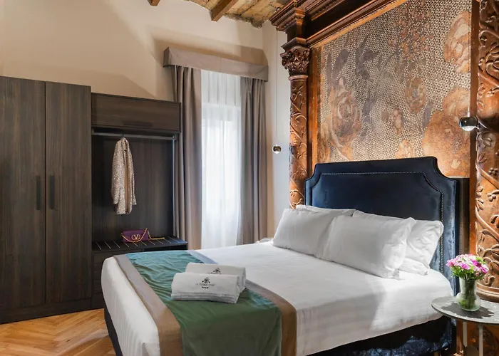 Apart Otel H77 - Maison D'art Collection 3*
