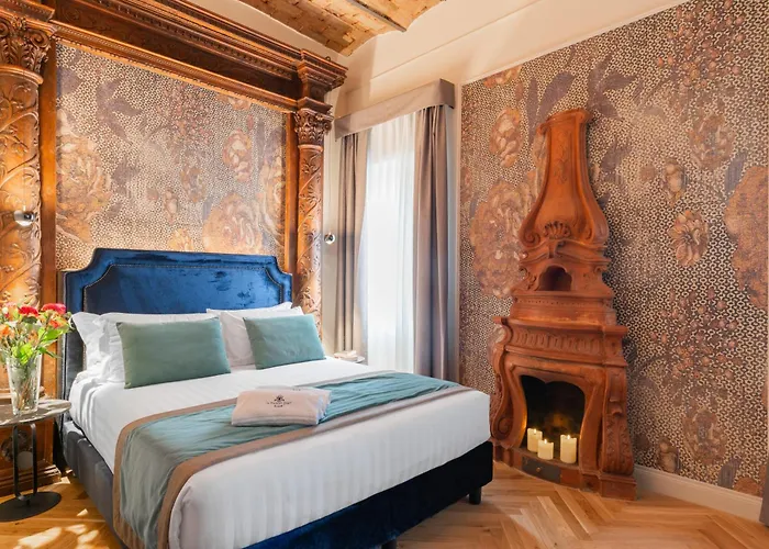 Apart Otel H77 - Maison D'art Collection 3*