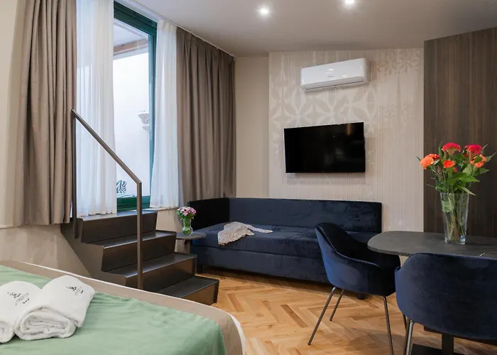 H77 - Maison D'art Collection Apart Otel