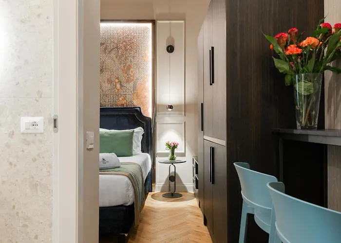 H77 - Maison D'art Collection 3* Roma